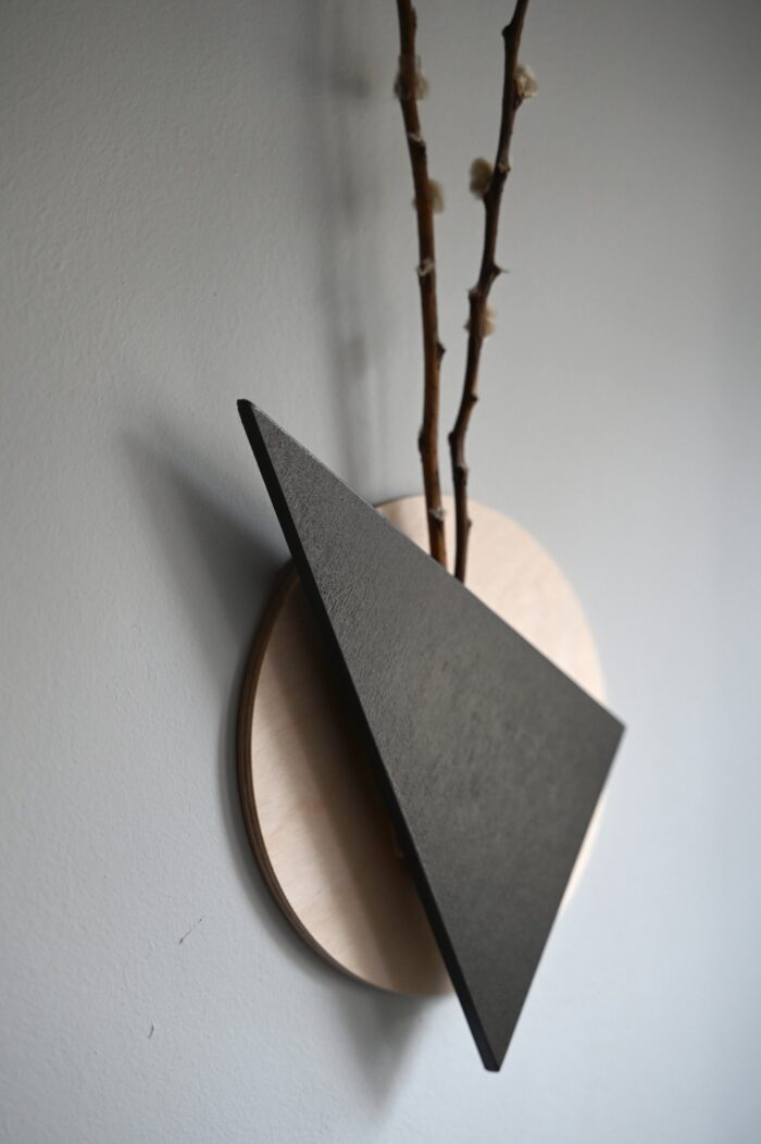 Modern Wooden Wall Pocket for Dried Flowers - Image 3