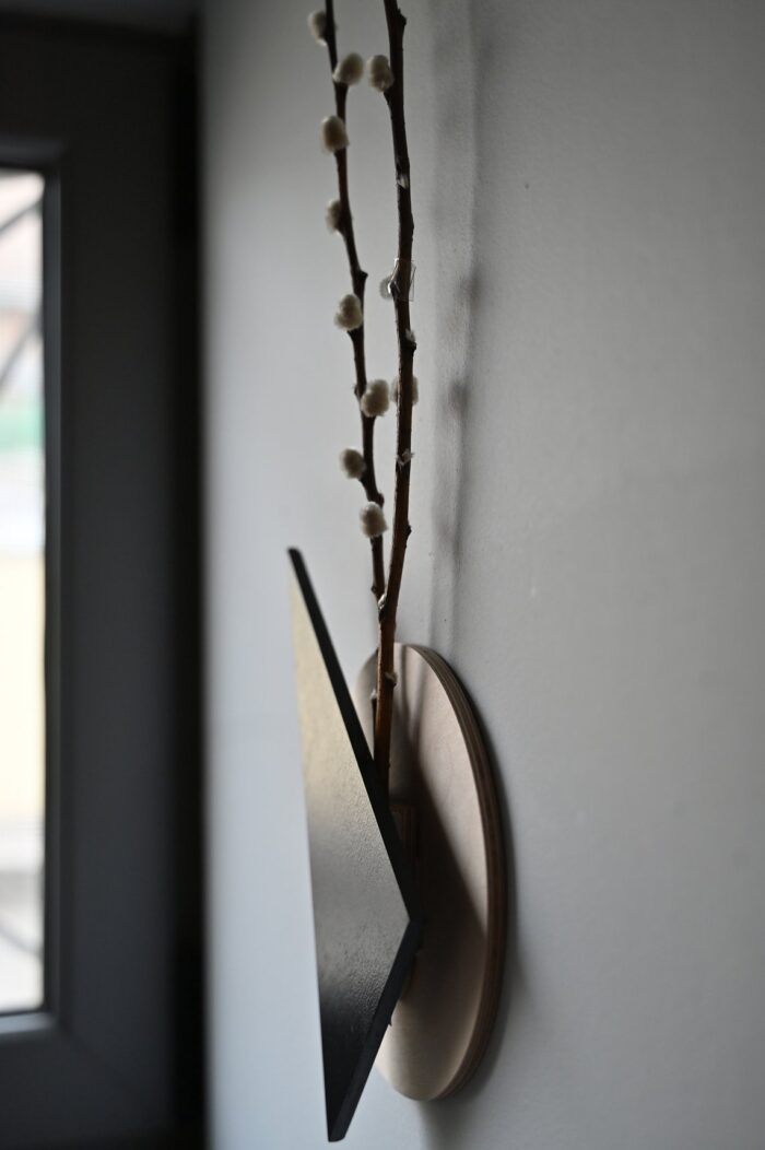 Modern Wooden Wall Pocket for Dried Flowers - Image 7