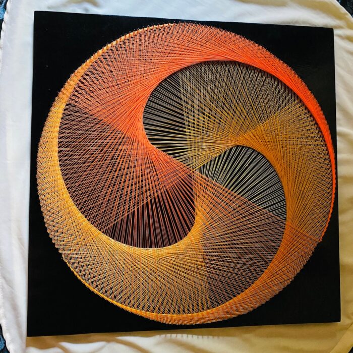 String Art – Handcrafted Geometric Wall Décor